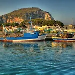 Casa Solare Al Mare * Terracina